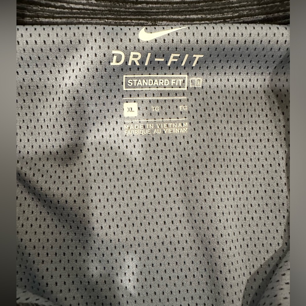 Nike Pullover - image 2